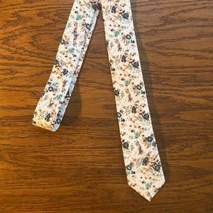 Floral Tie by Dazi